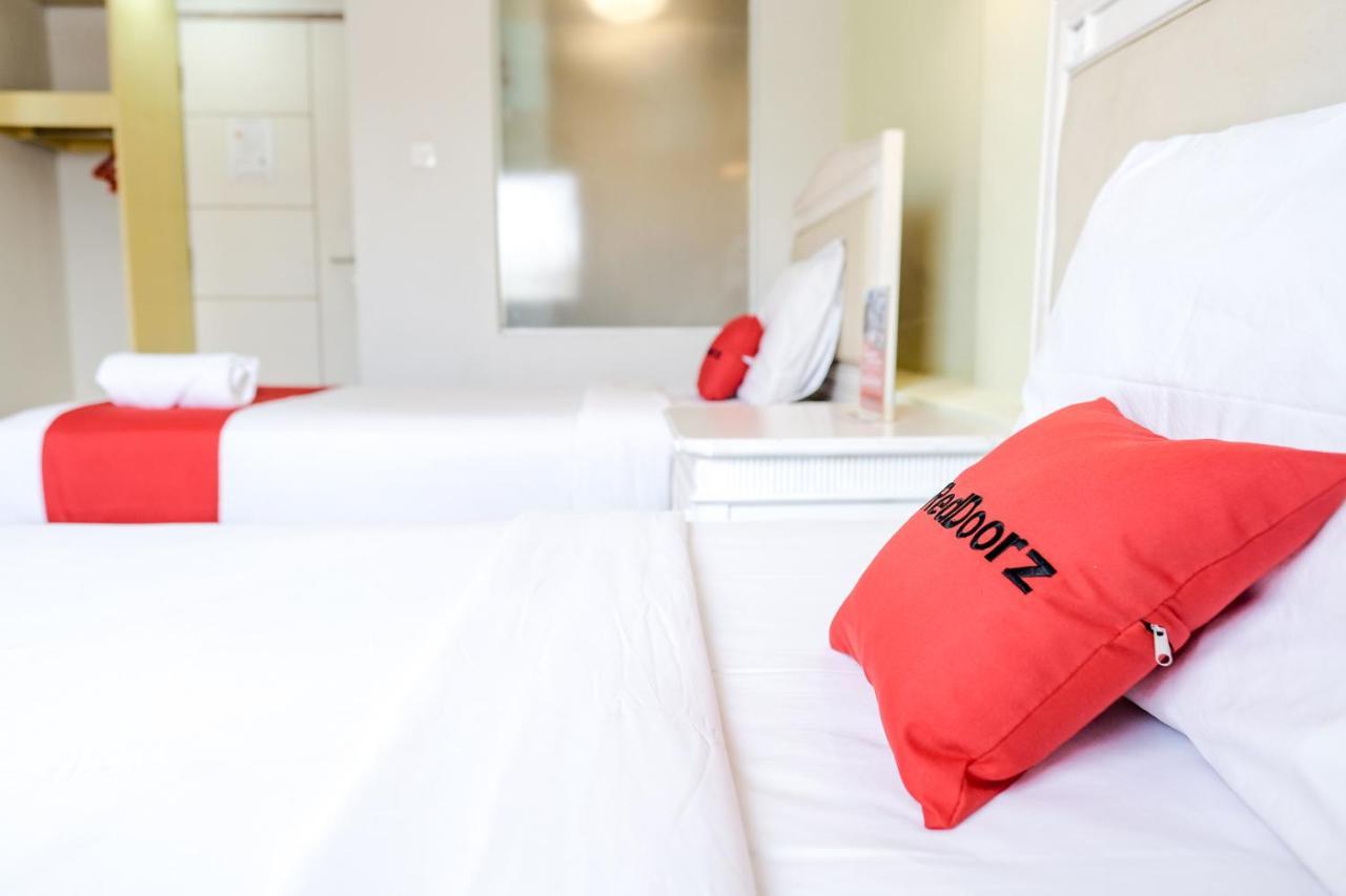 Reddoorz Plus At Sunrise Hotel Sanur ภายนอก รูปภาพ